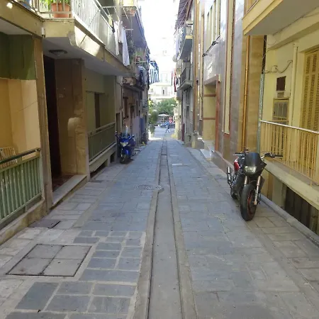 Apartment Cosy Penthouse -up To 6 Guests- In The Centre!